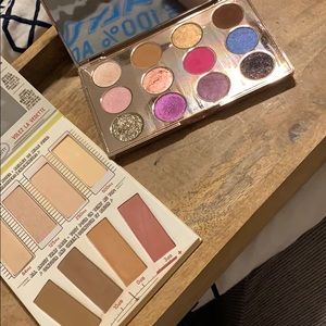 face and eyeshadow palette